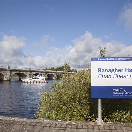 Apartment 3 Bedroom Banagher Town Centre Buitenkant foto