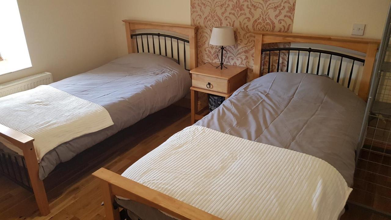 Apartment 3 Bedroom Banagher Town Centre Buitenkant foto