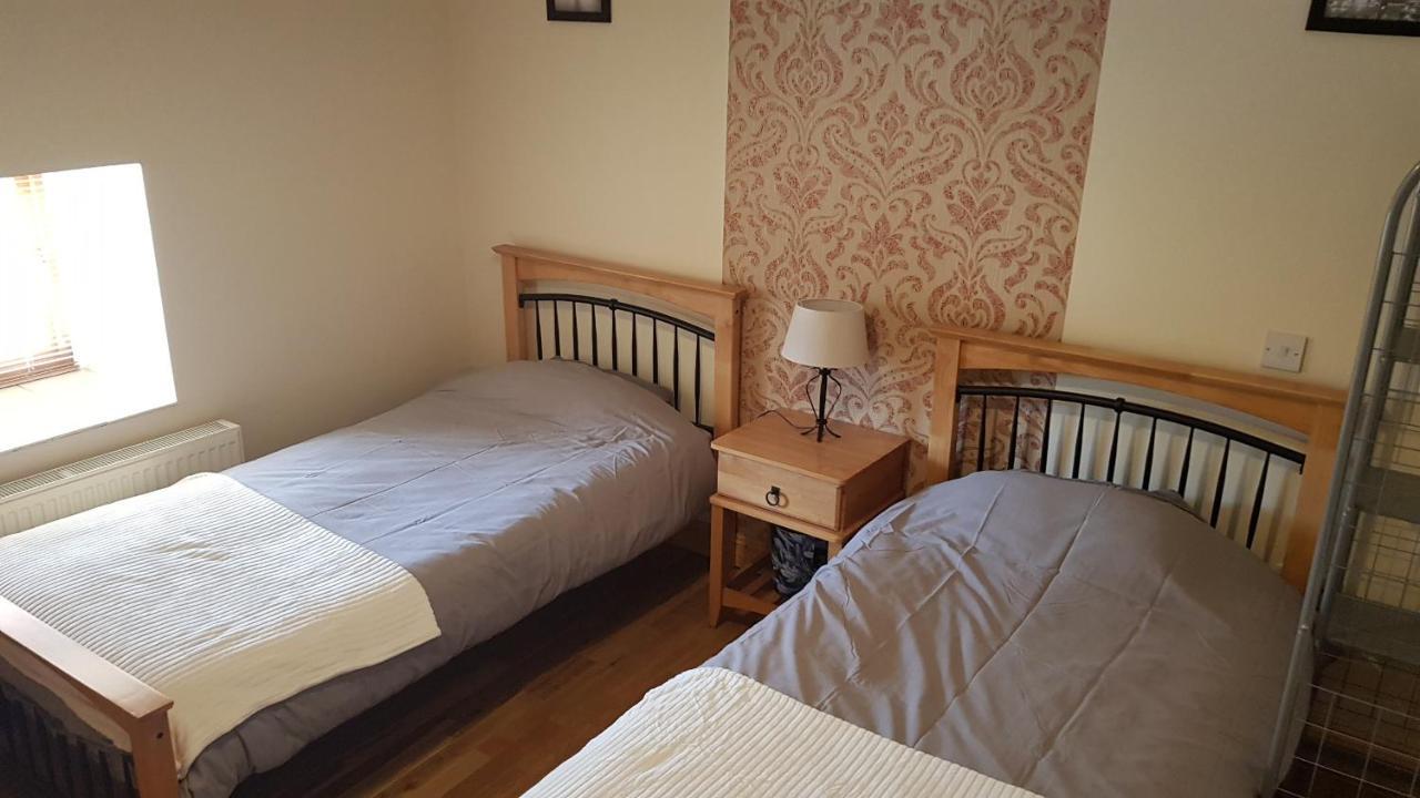 Apartment 3 Bedroom Banagher Town Centre Buitenkant foto